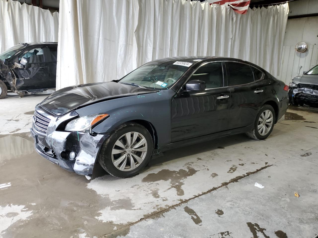 INFINITI M37 2011