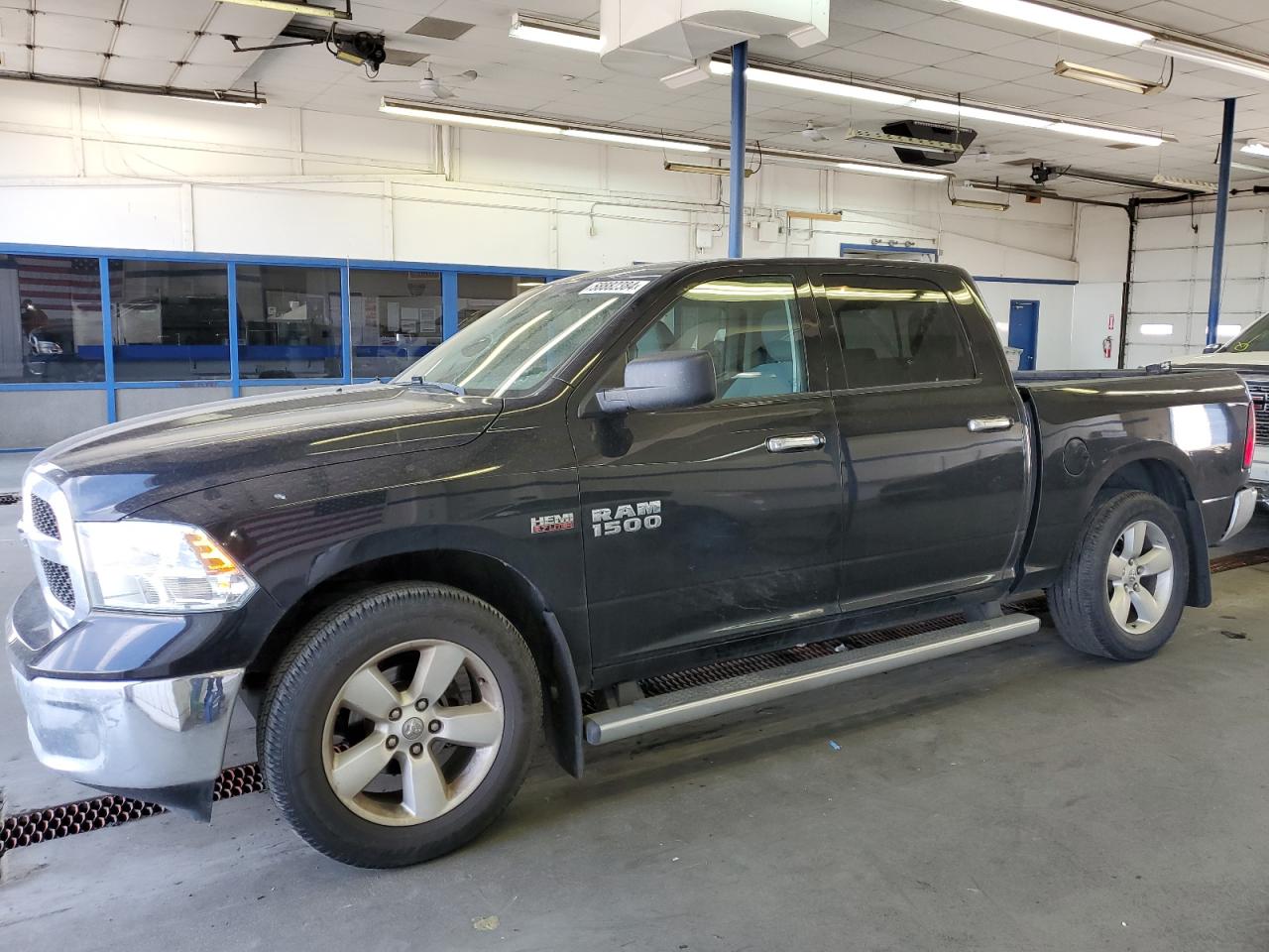 RAM 1500 SLT 2018