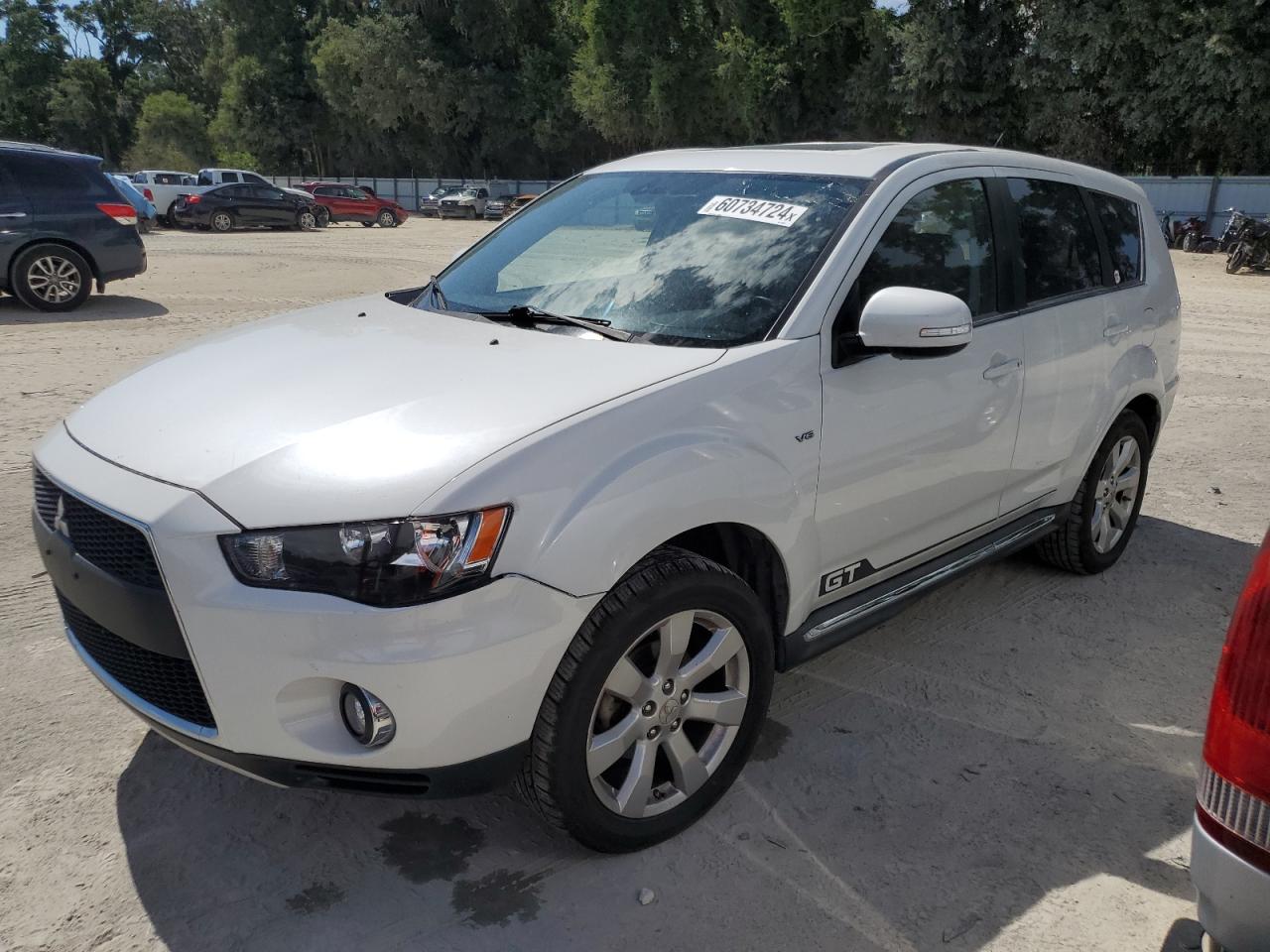 MITSUBISHI OUTLANDER 2011