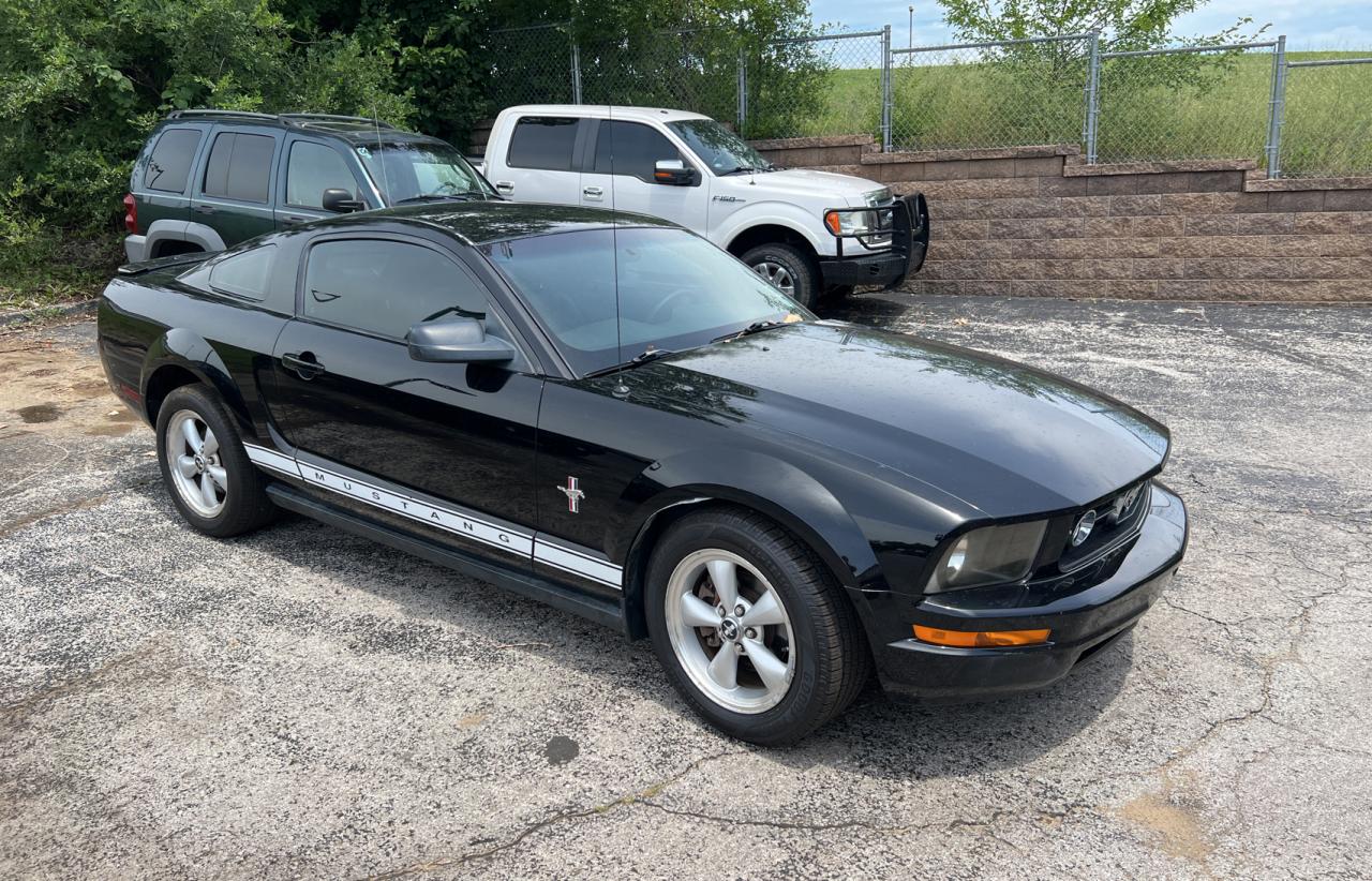 FORD MUSTANG 2007