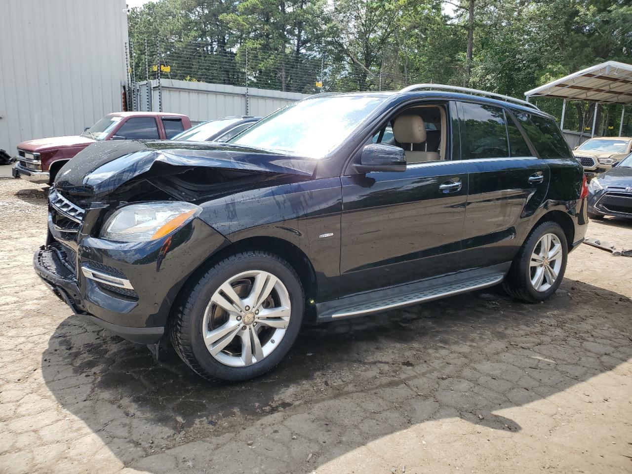 MERCEDES-BENZ M-CLASS 2012