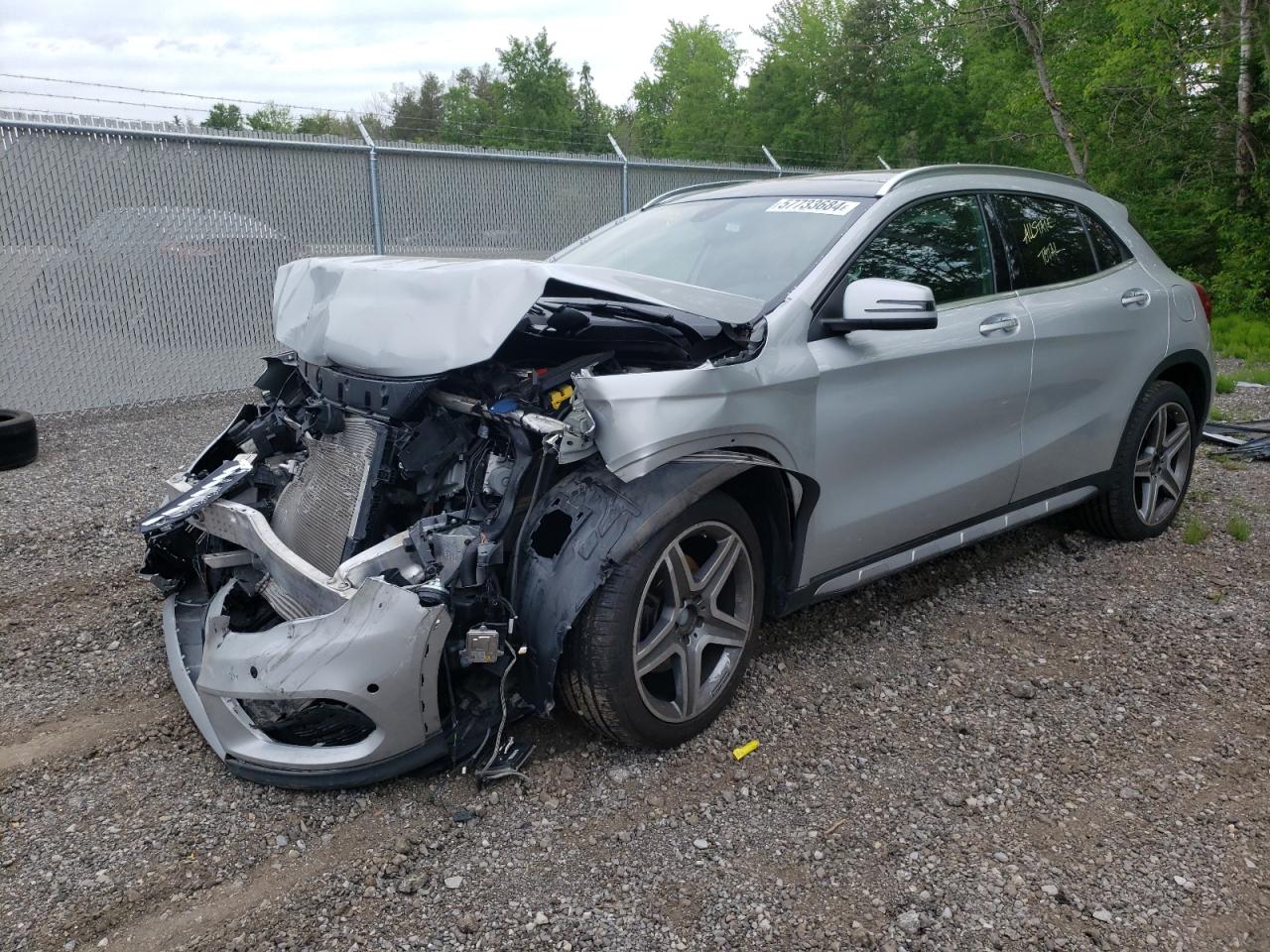 MERCEDES-BENZ GLA-CLASS 2015