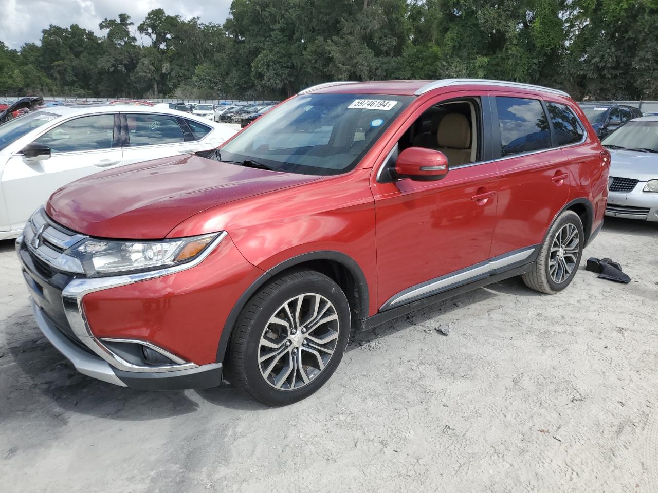 MITSUBISHI OUTLANDER 2017