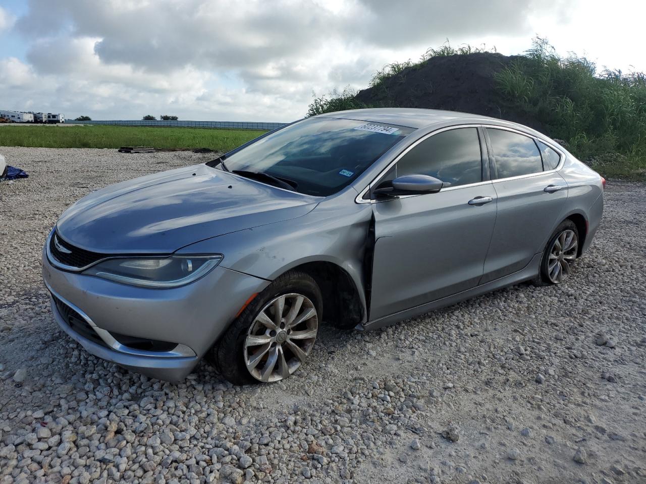 CHRYSLER 200 2015