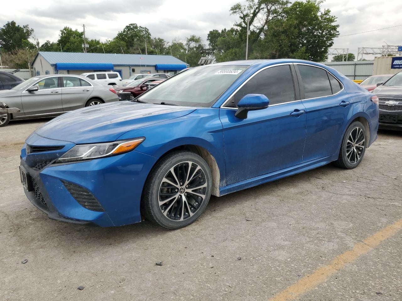 TOYOTA CAMRY SE 2020