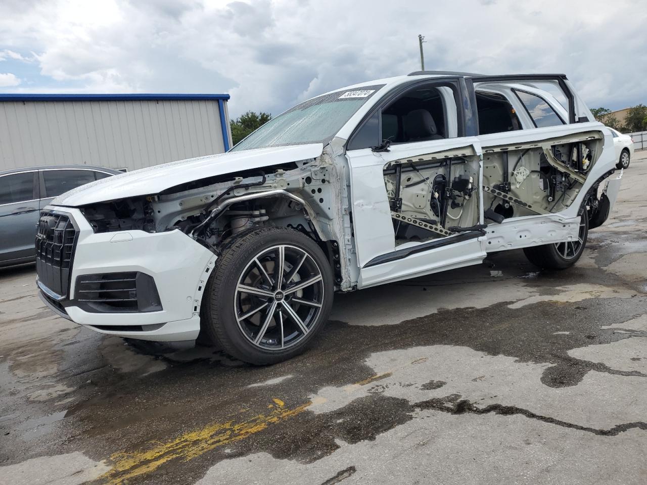 AUDI Q7 2023