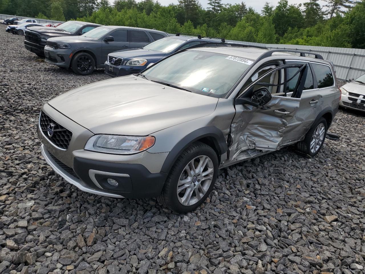 VOLVO XC70 2016