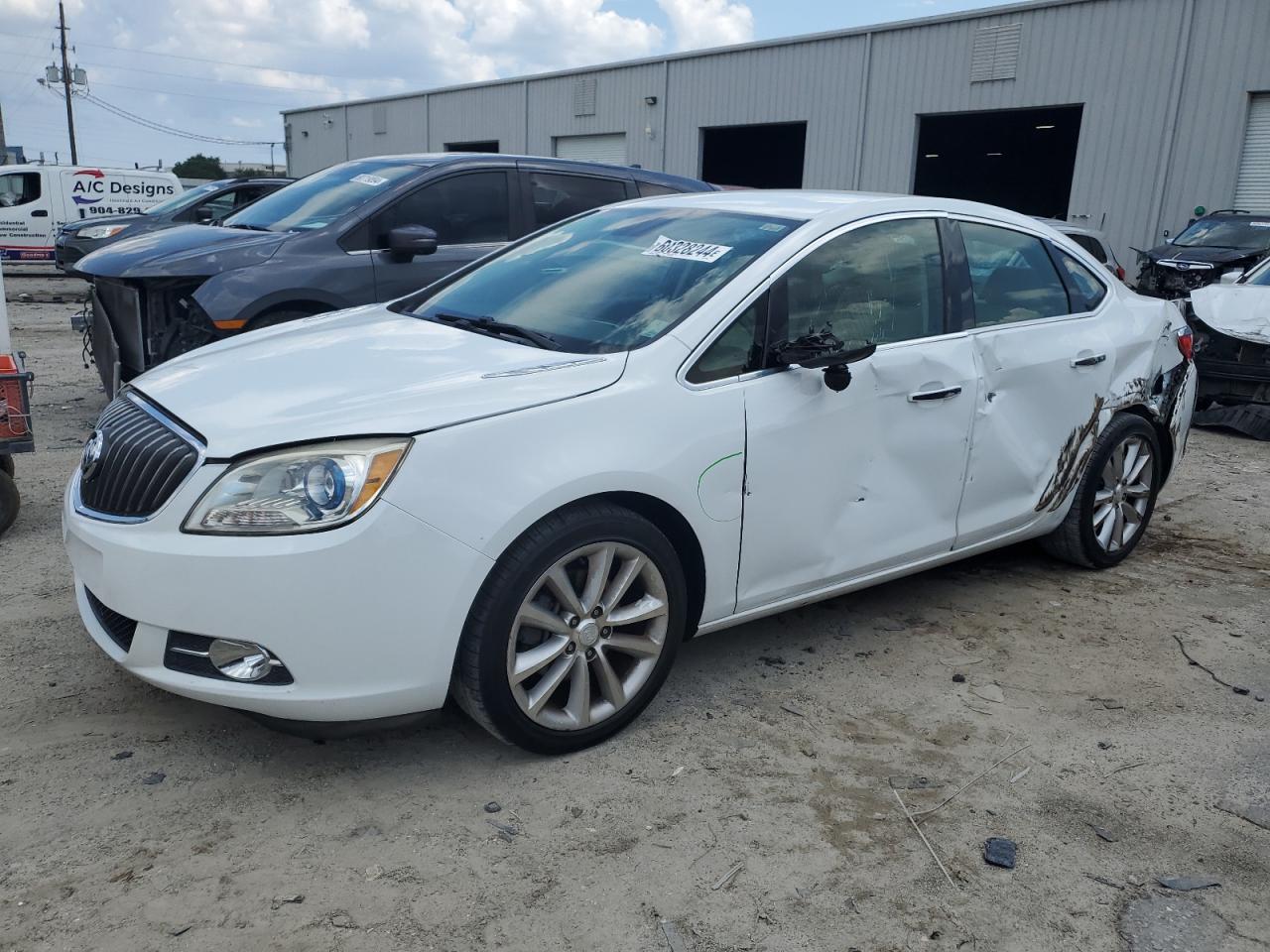 BUICK VERANO 2013
