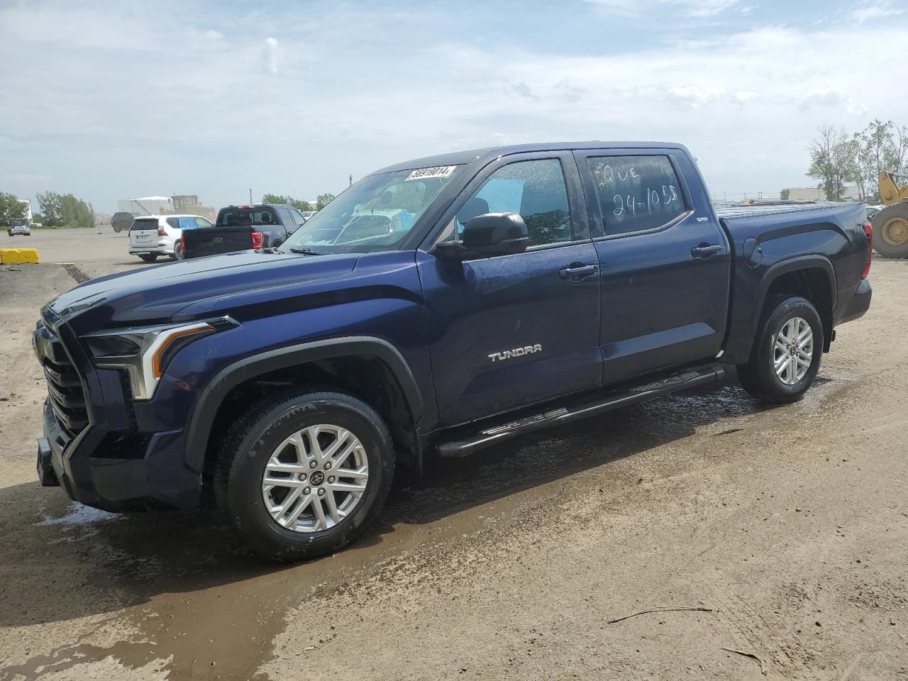TOYOTA TUNDRA 2022