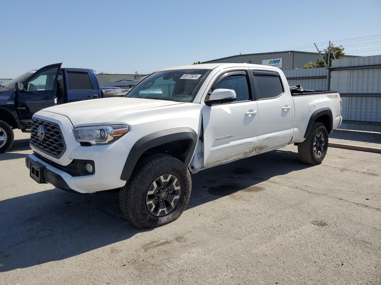 TOYOTA TACOMA DOU 2023