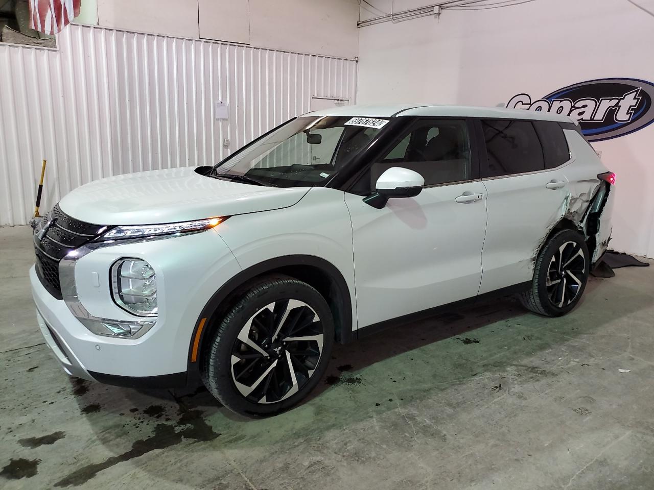 MITSUBISHI OUTLANDER 2024
