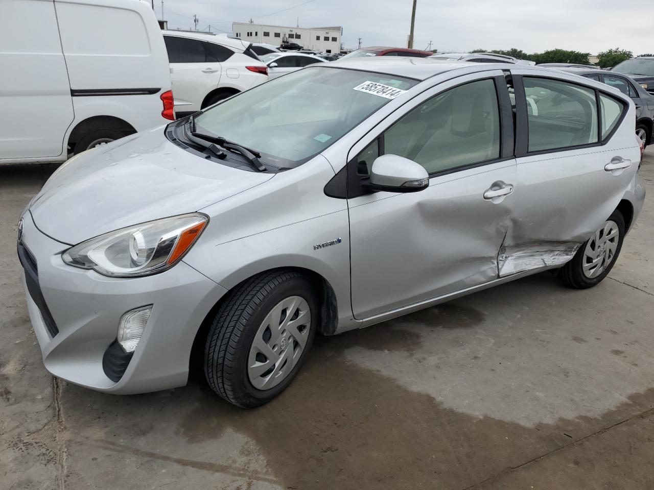 TOYOTA PRIUS C 2016