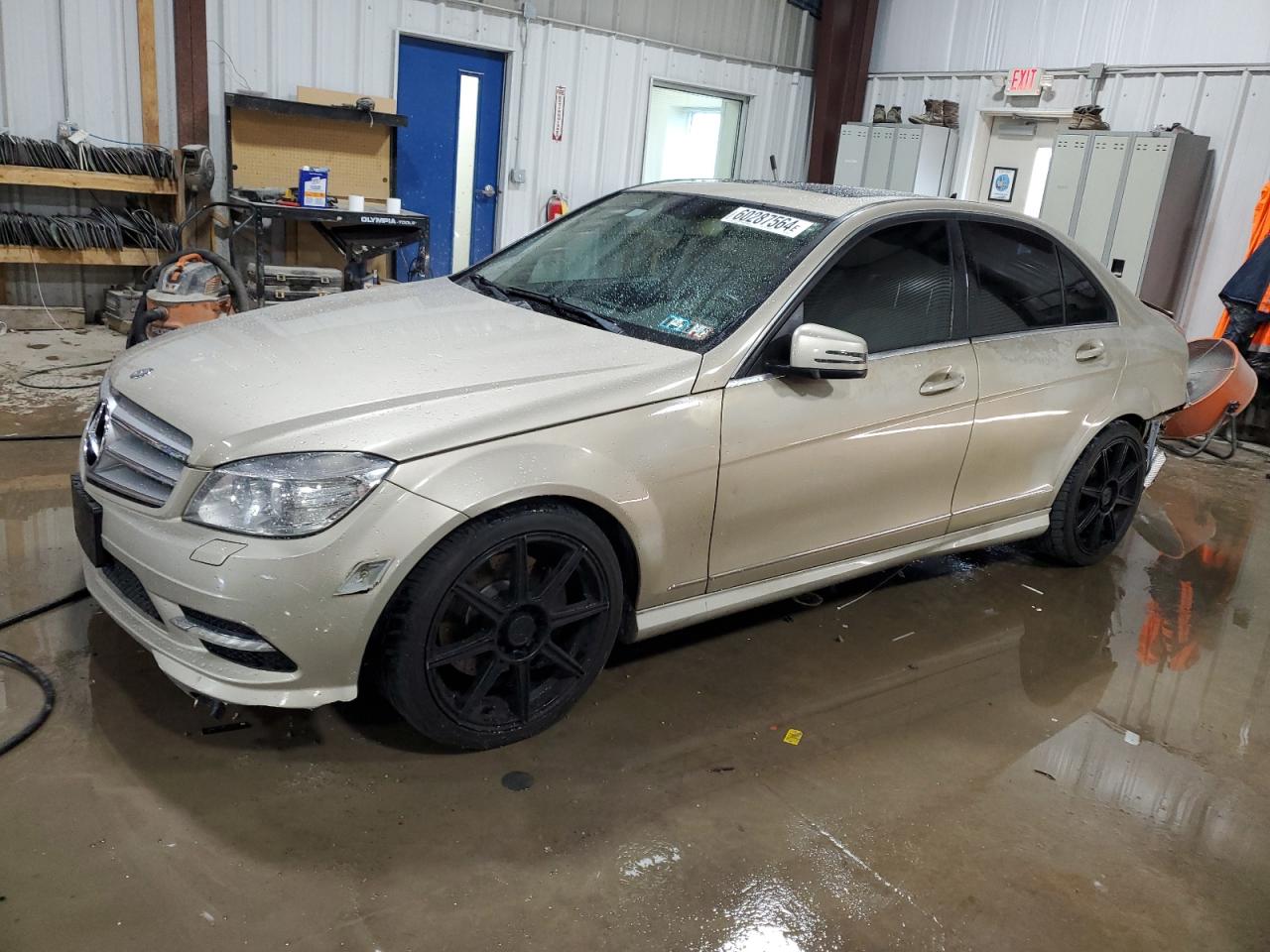 MERCEDES-BENZ C-CLASS 2011