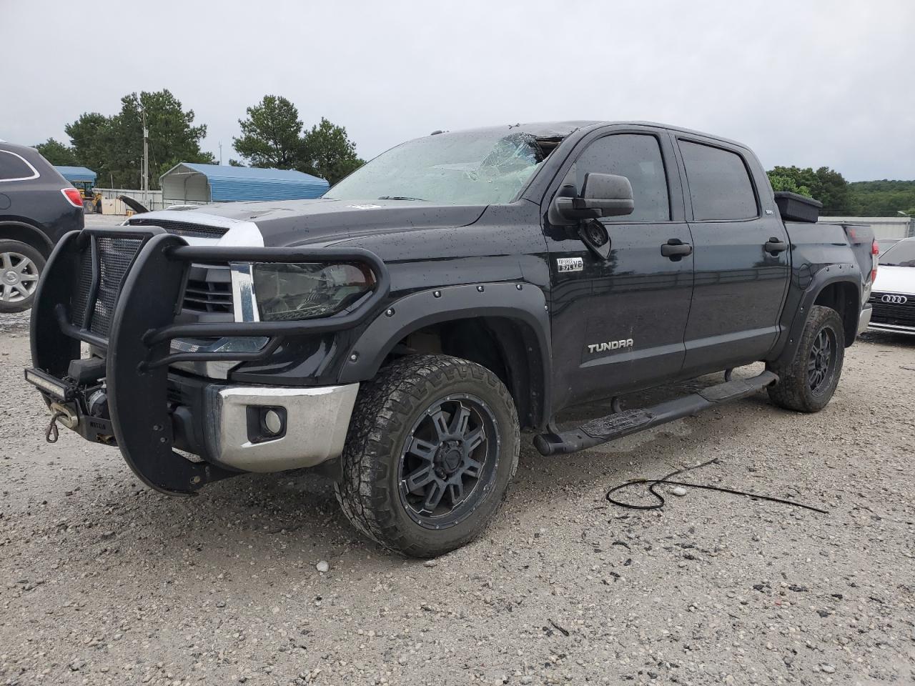 TOYOTA TUNDRA 2015