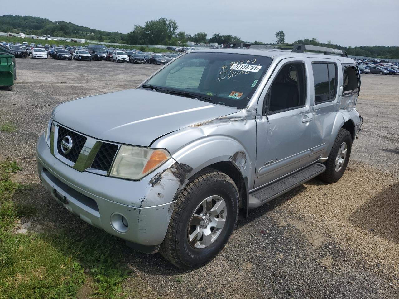 NISSAN PATHFINDER 2005