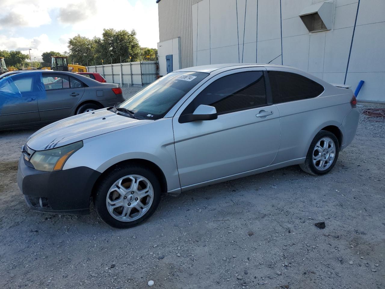 FORD FOCUS SE 2010