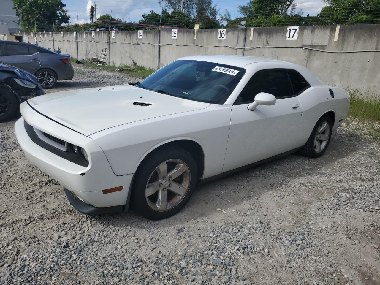 DODGE CHALLENGER 2011
