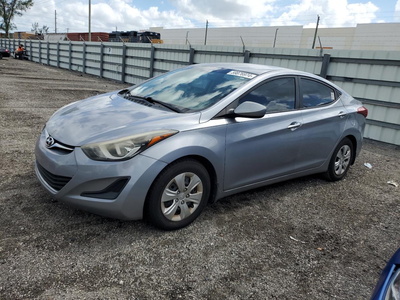 HYUNDAI ELANTRA 2016