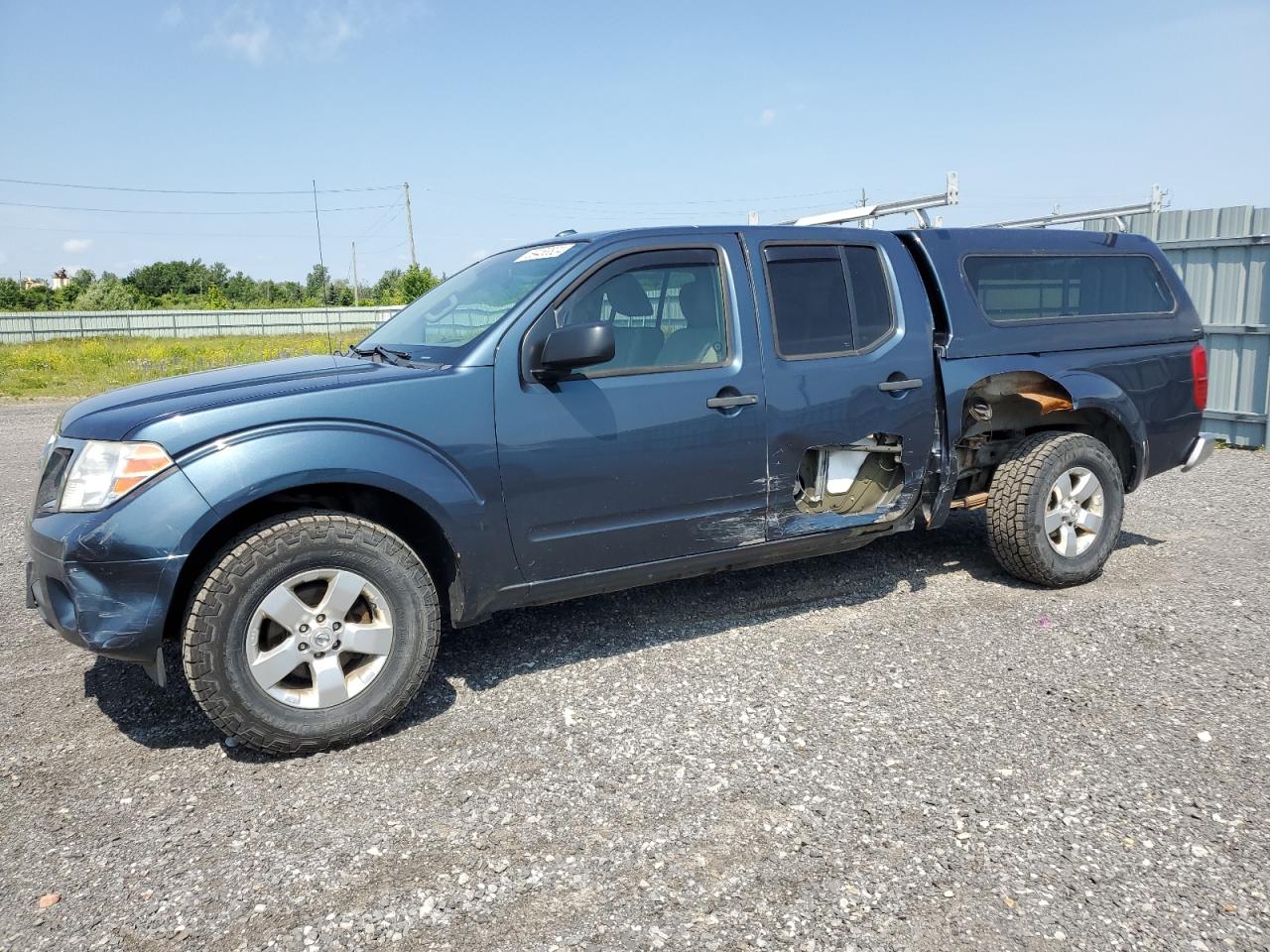 NISSAN FRONTIER 2013