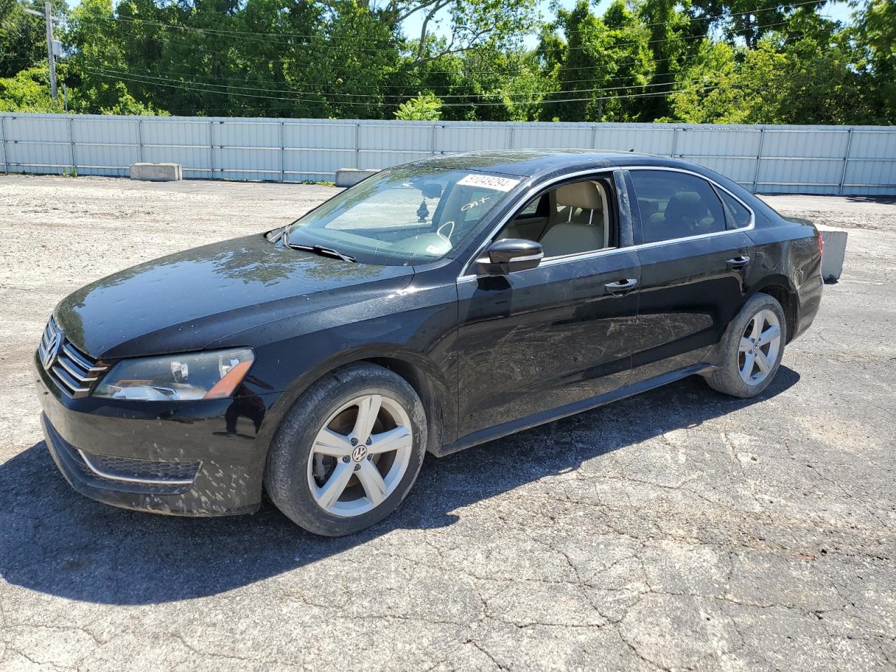 VOLKSWAGEN PASSAT 2013