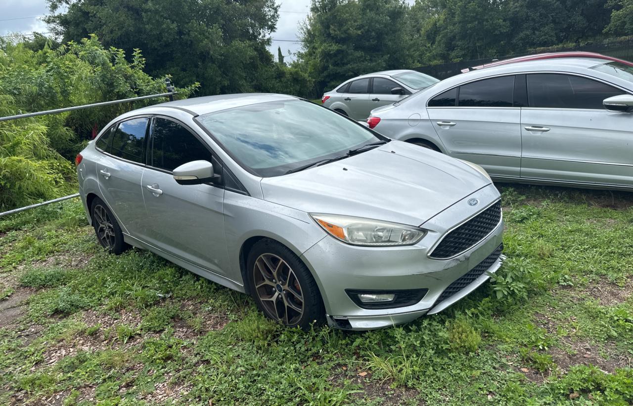 FORD FOCUS SE 2015