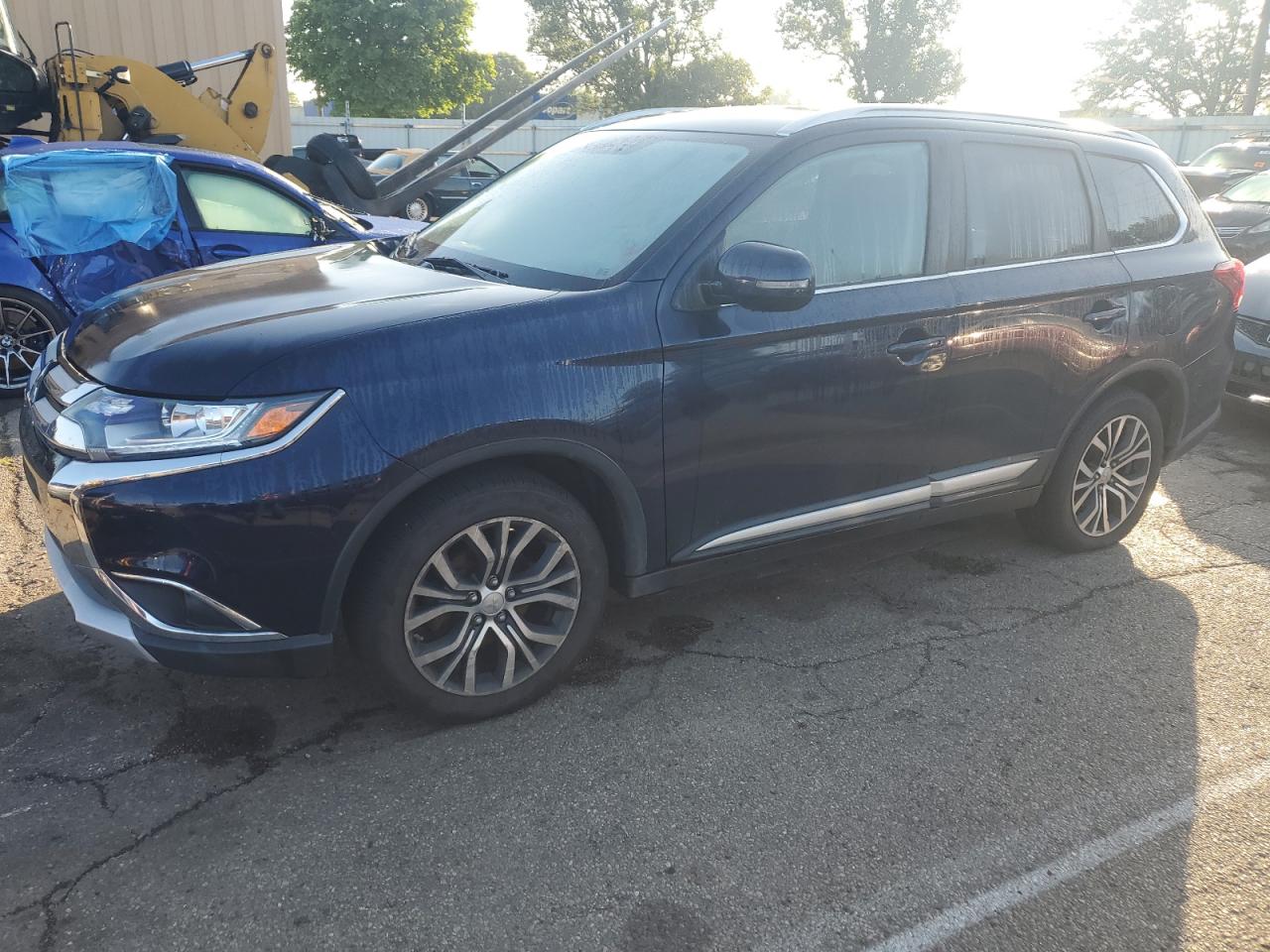 MITSUBISHI OUTLANDER 2017