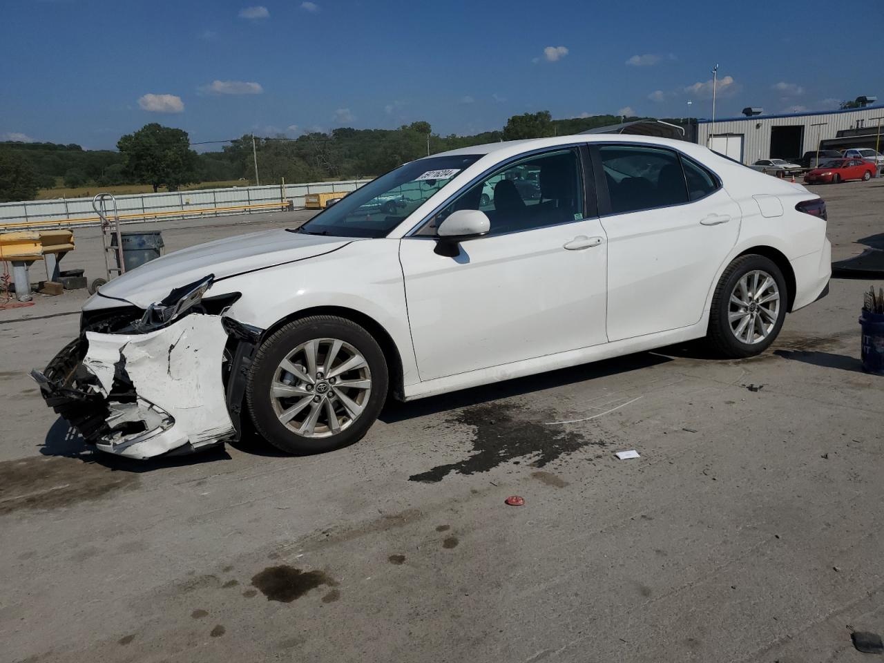 TOYOTA CAMRY LE 2022