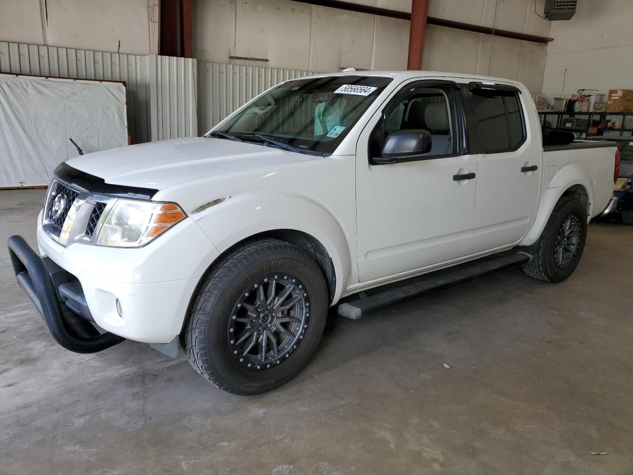 NISSAN FRONTIER 2017