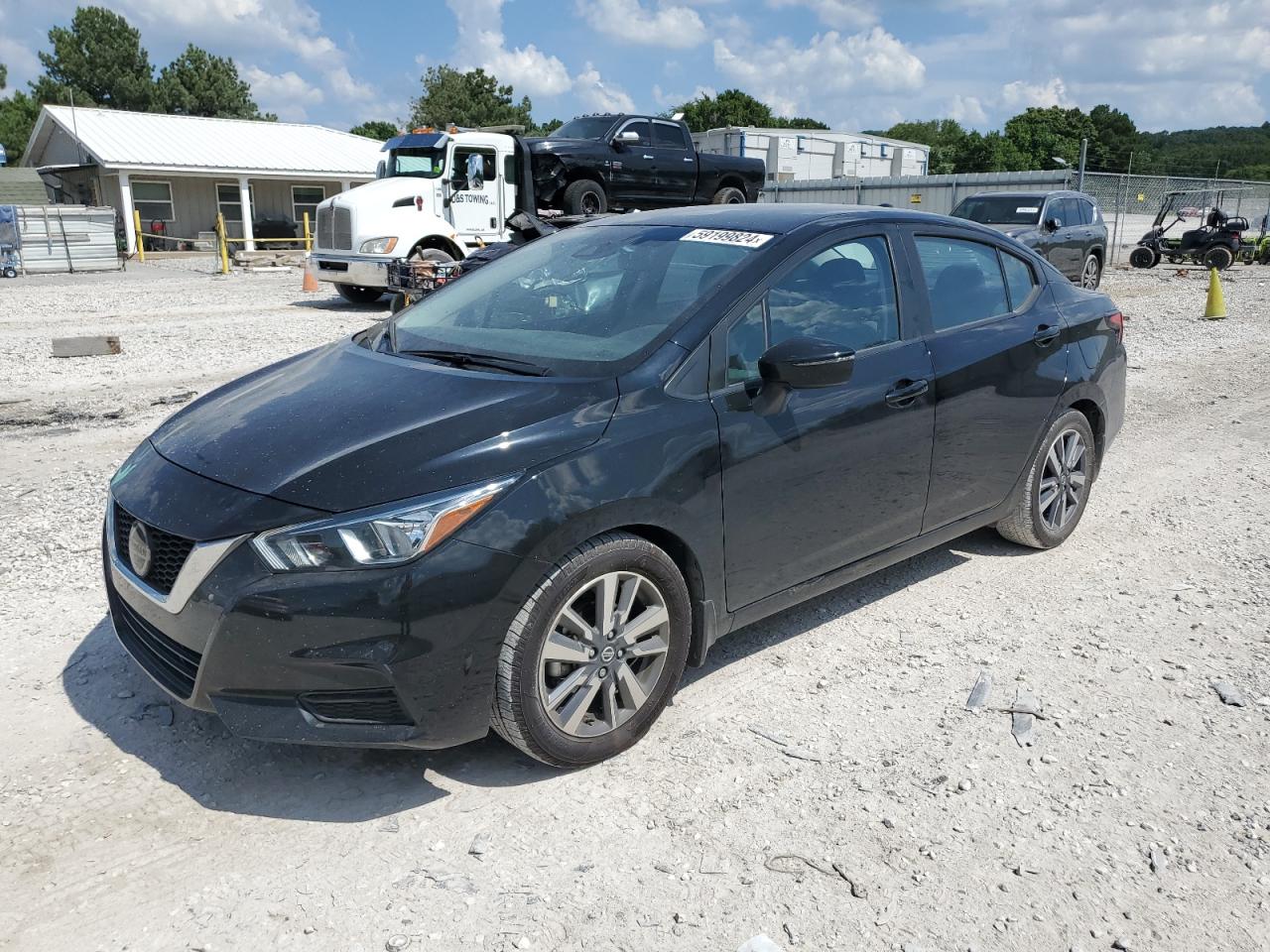 NISSAN VERSA 2020