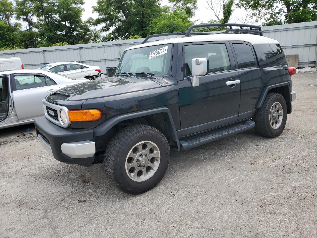 TOYOTA FJ CRUISER 2012