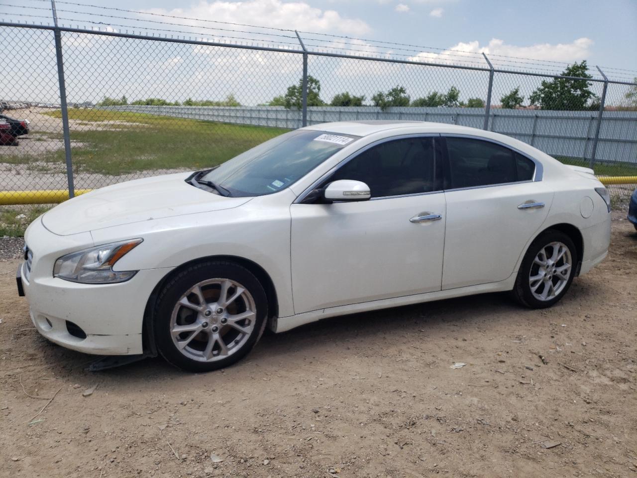 NISSAN MAXIMA 2013