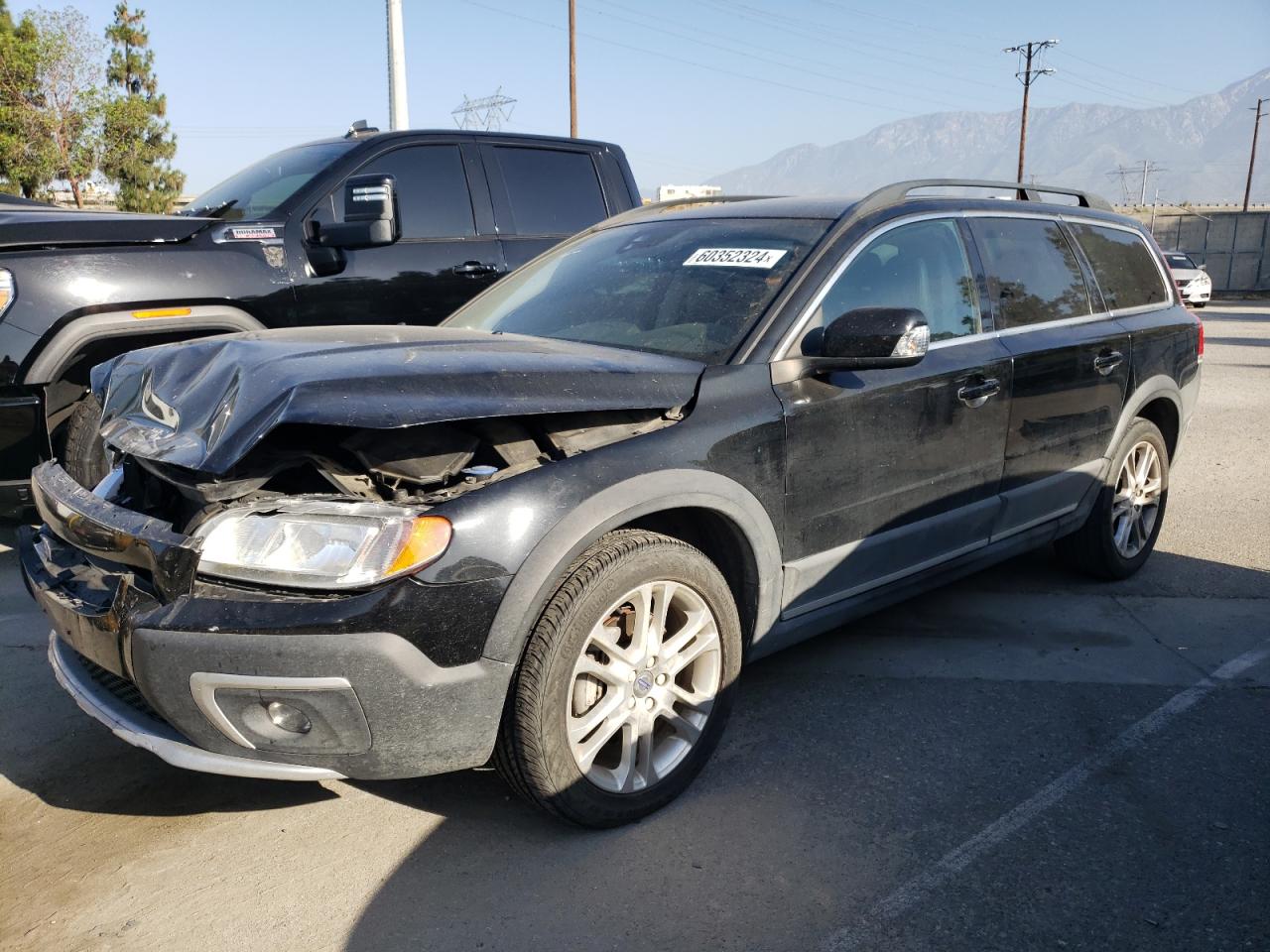 VOLVO XC70 2016