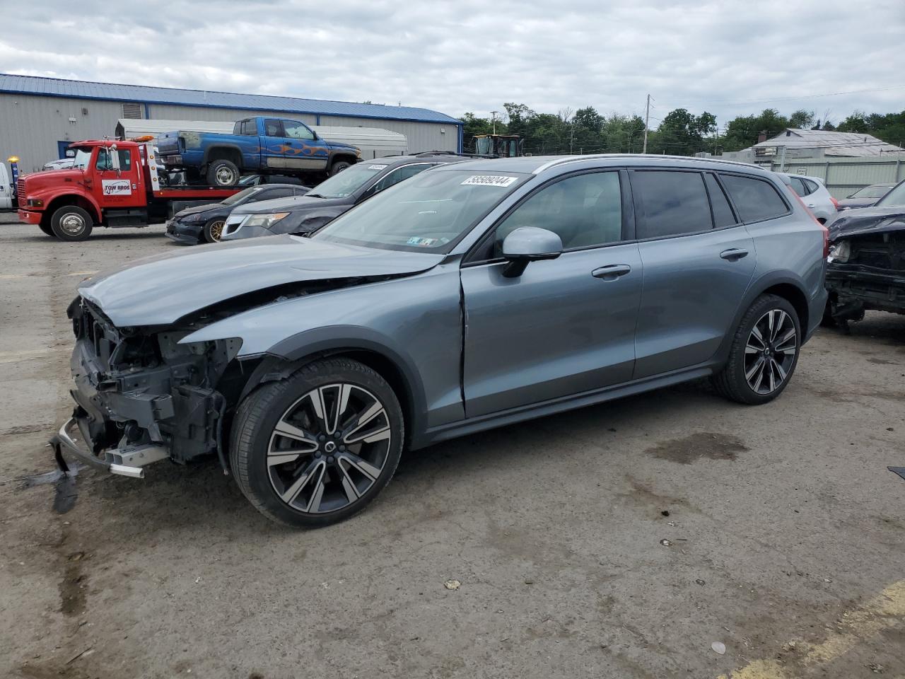 VOLVO V60 2020