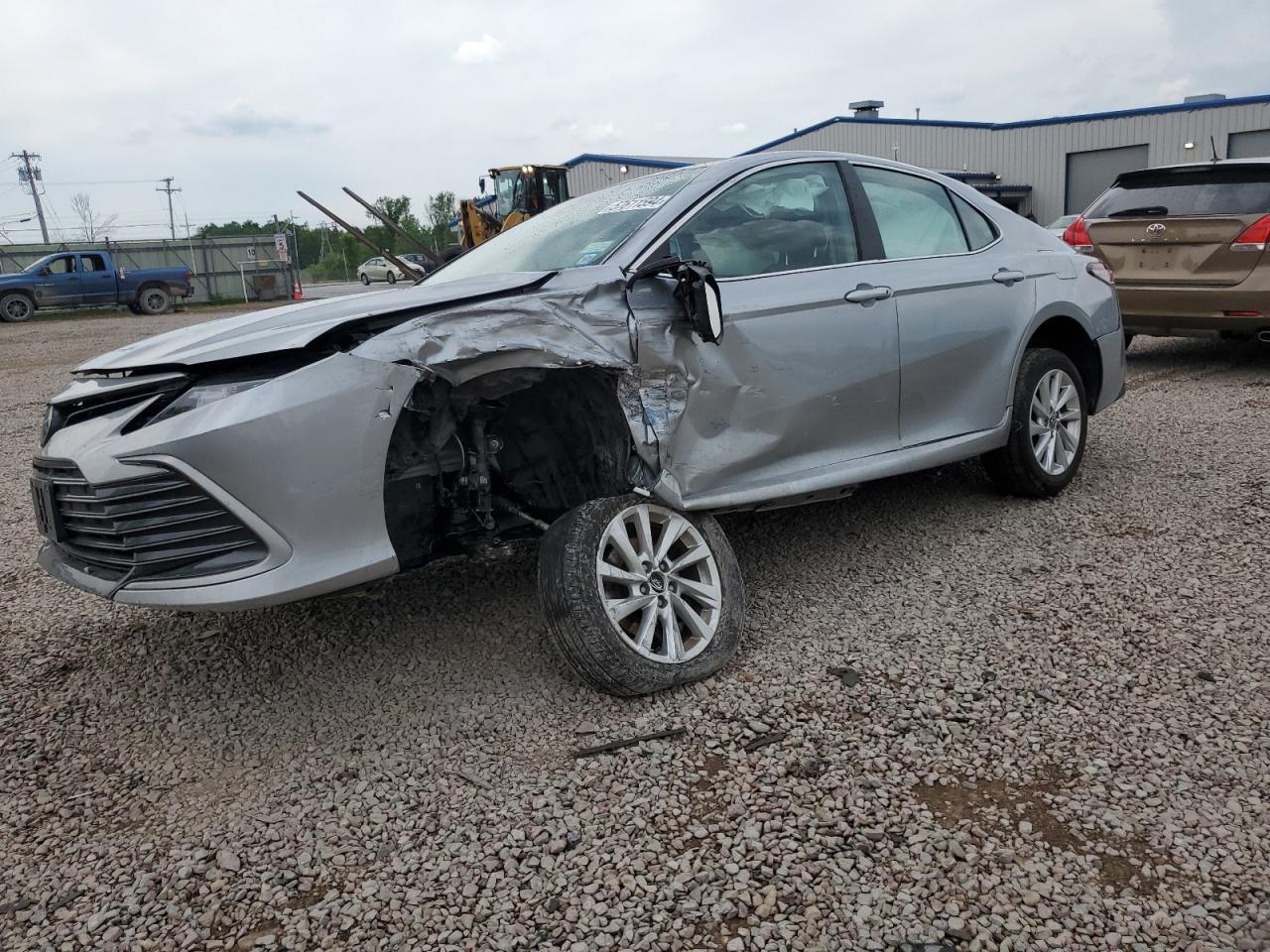 TOYOTA CAMRY LE 2023