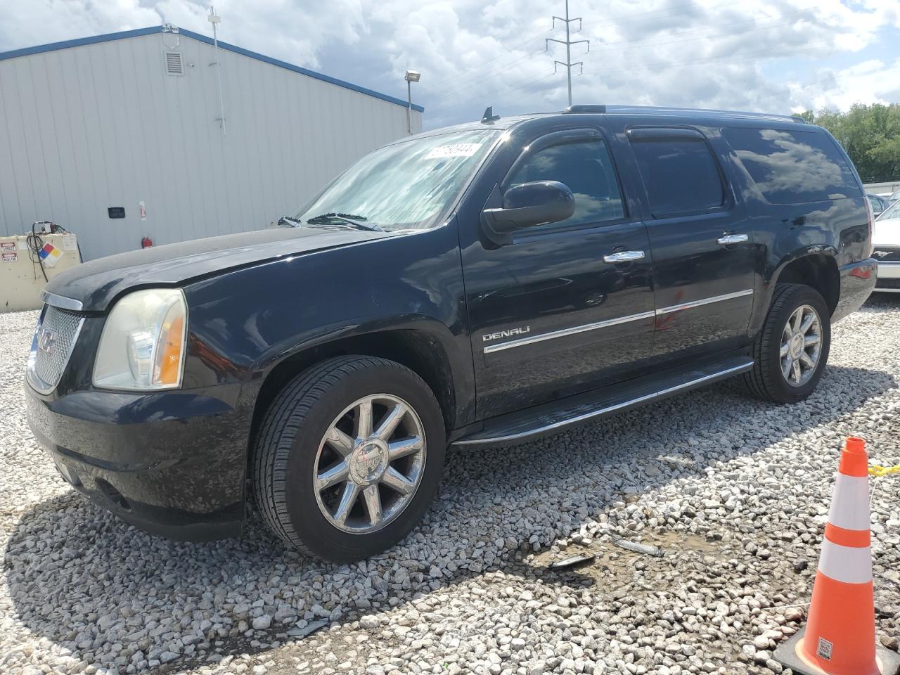 GMC YUKON 2011