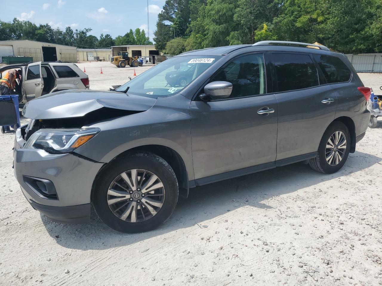 NISSAN PATHFINDER 2019
