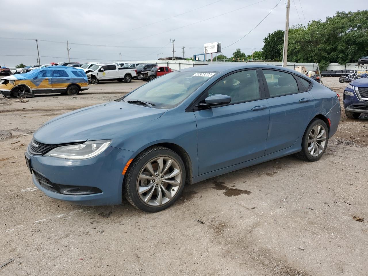 CHRYSLER 200 2015