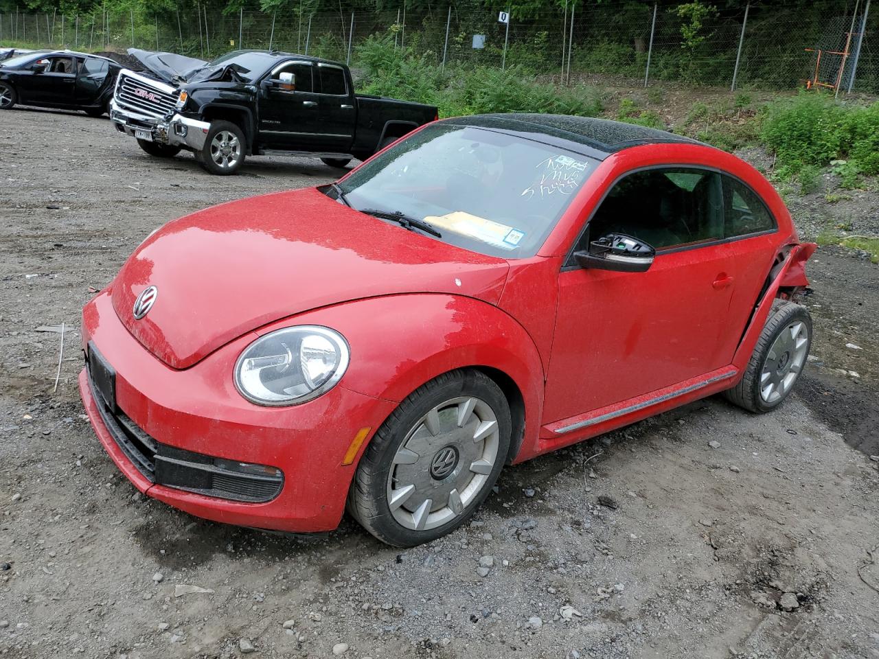 VOLKSWAGEN BEETLE 2014