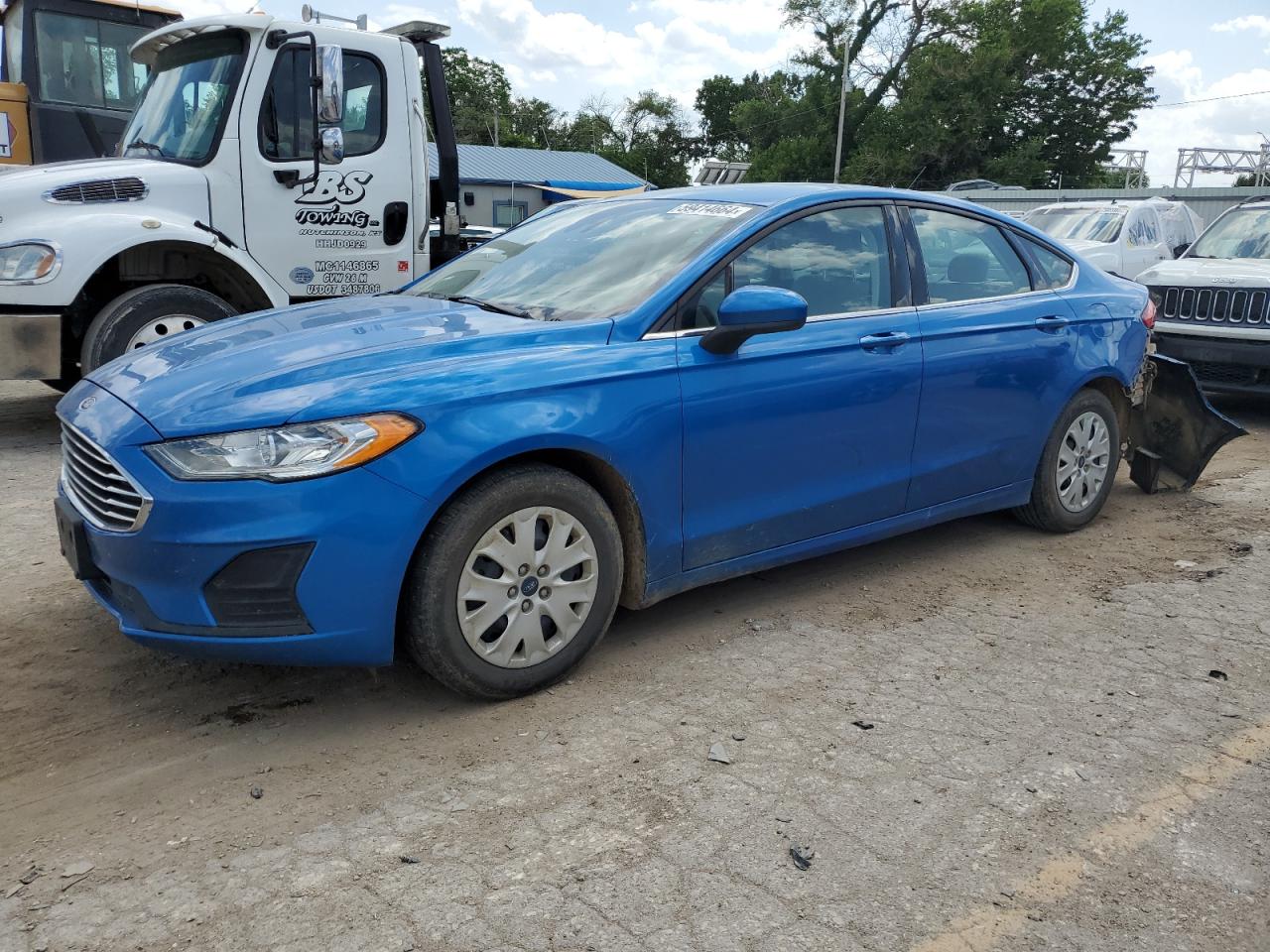 FORD FUSION S 2019