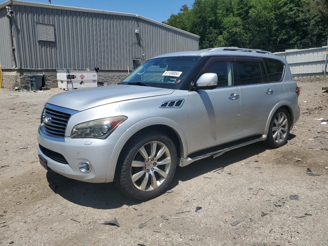 INFINITI QX56 2011