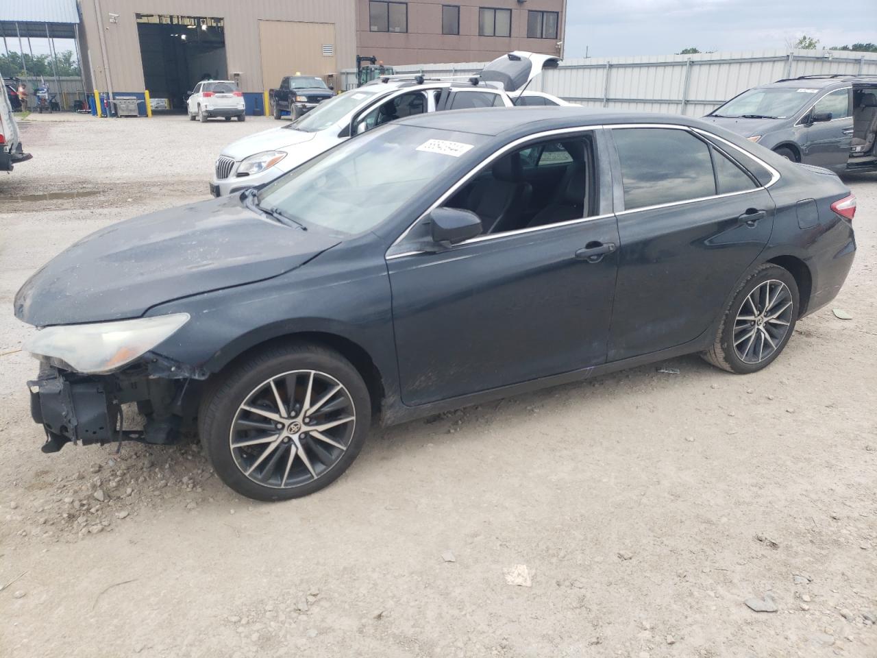 TOYOTA CAMRY 2016