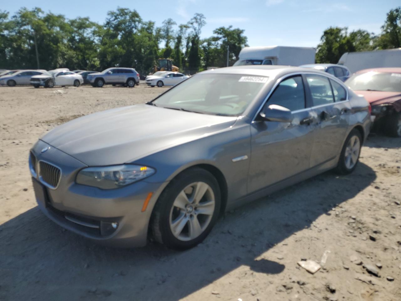 BMW 5 SERIES 2011