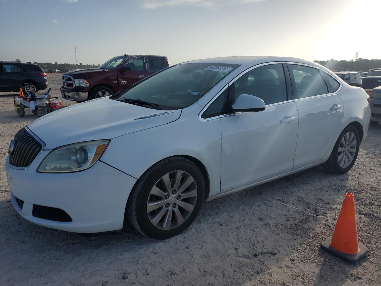 BUICK VERANO 2015