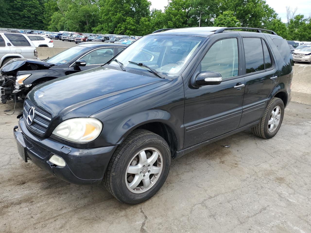 MERCEDES-BENZ M-CLASS 2004