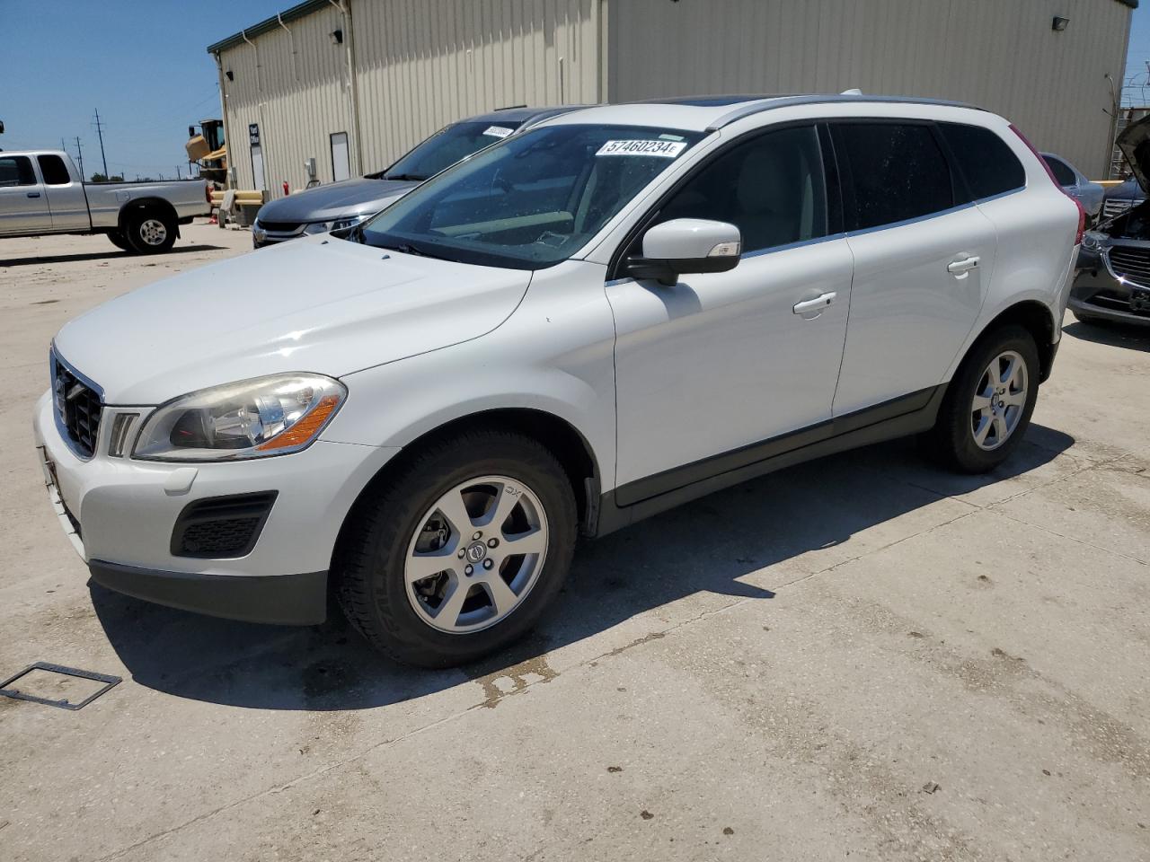 VOLVO XC60 3.2 2011