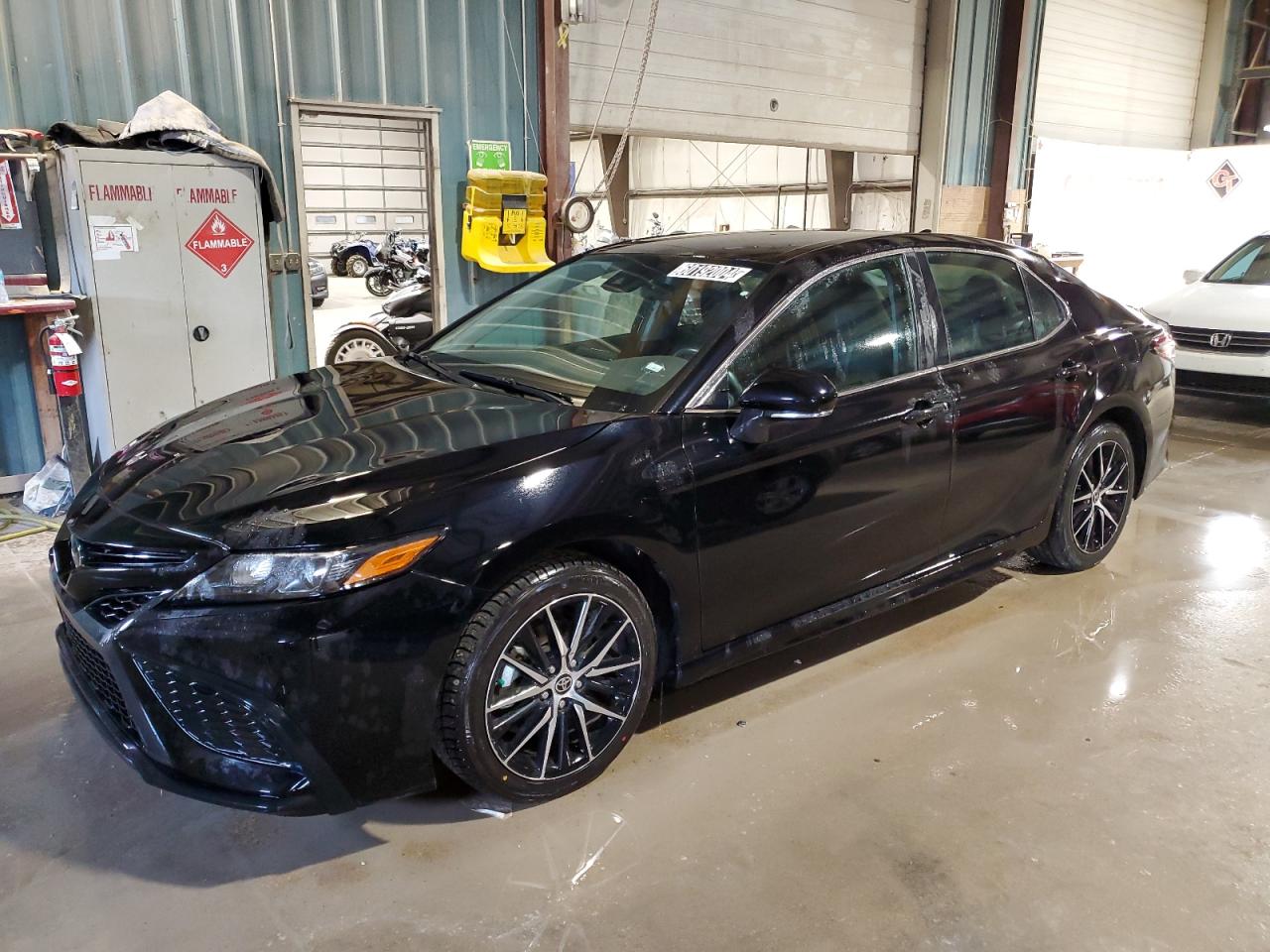 TOYOTA CAMRY 2023