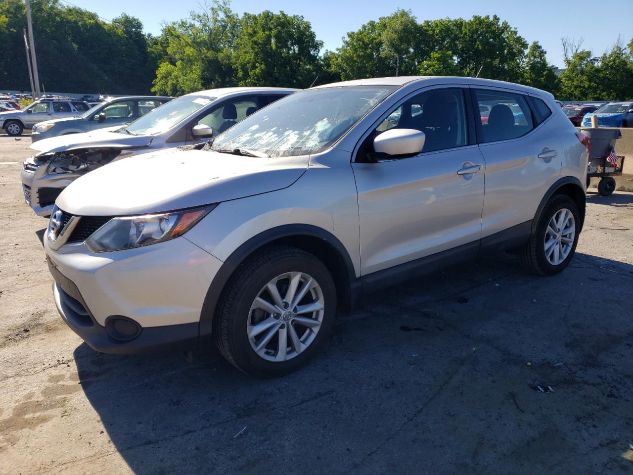 NISSAN ROGUE 2017