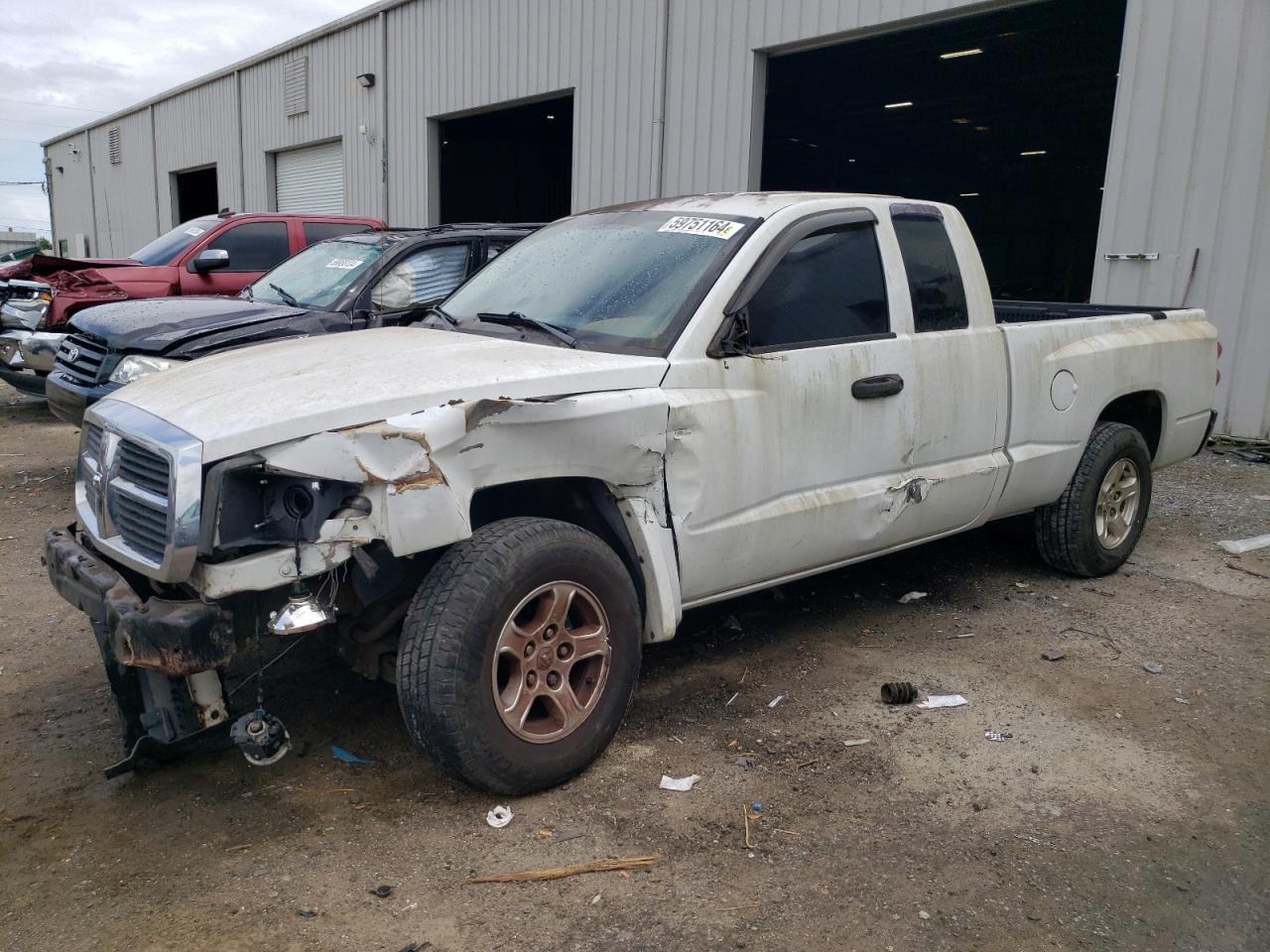DODGE DAKOTA 2005
