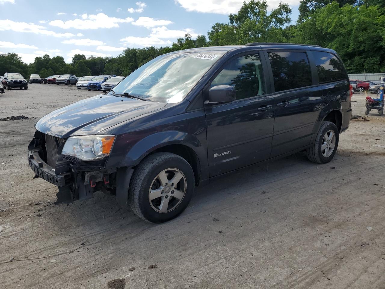 DODGE CARAVAN 2013