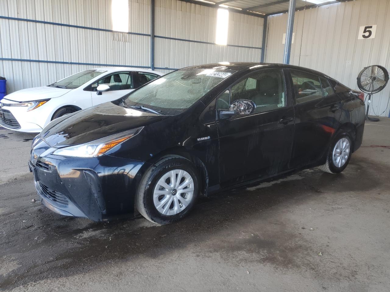 TOYOTA PRIUS 2021